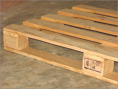 Pallet gỗ